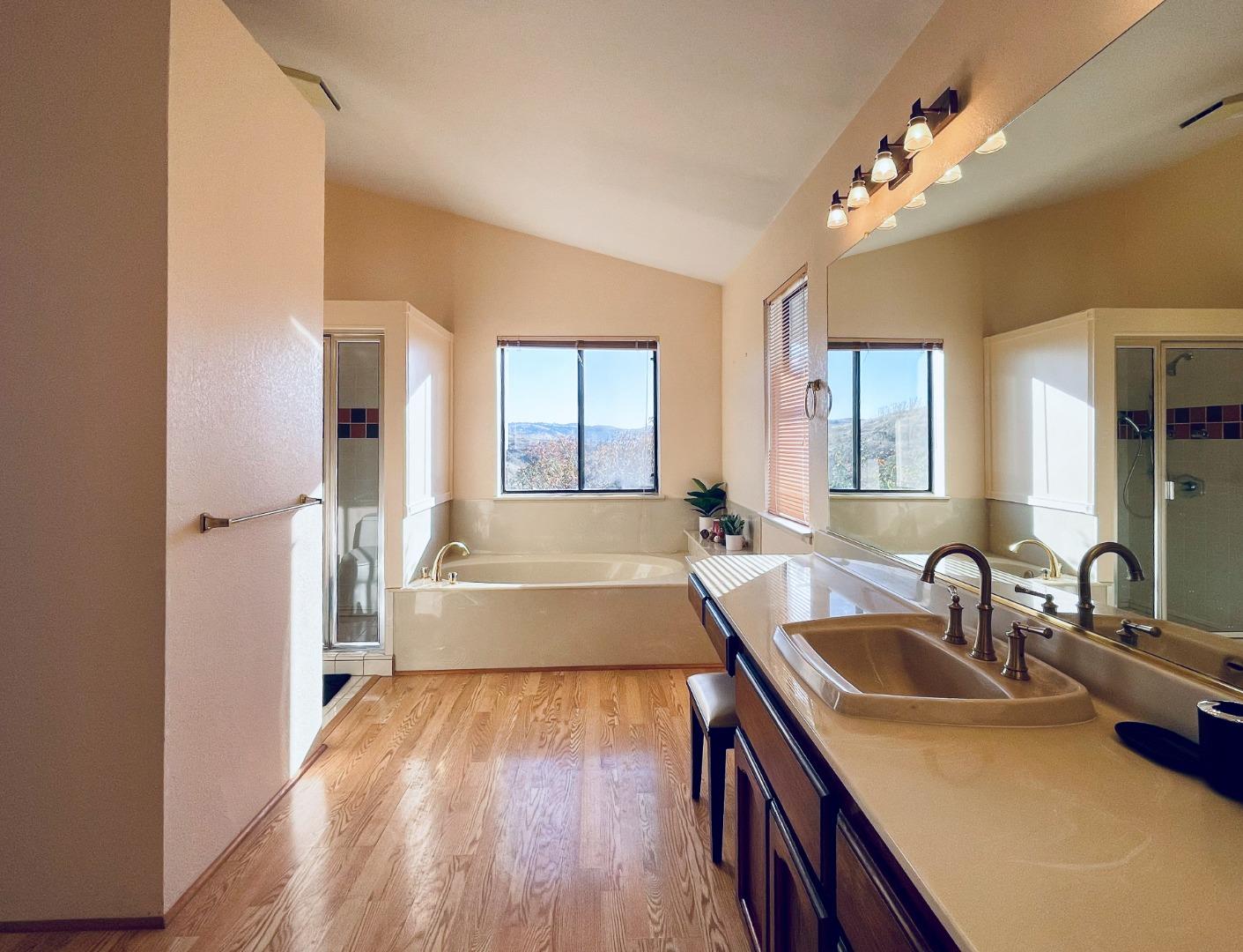 Detail Gallery Image 13 of 32 For 293 Saybrook Way, Vallejo,  CA 94591 - 4 Beds | 3 Baths