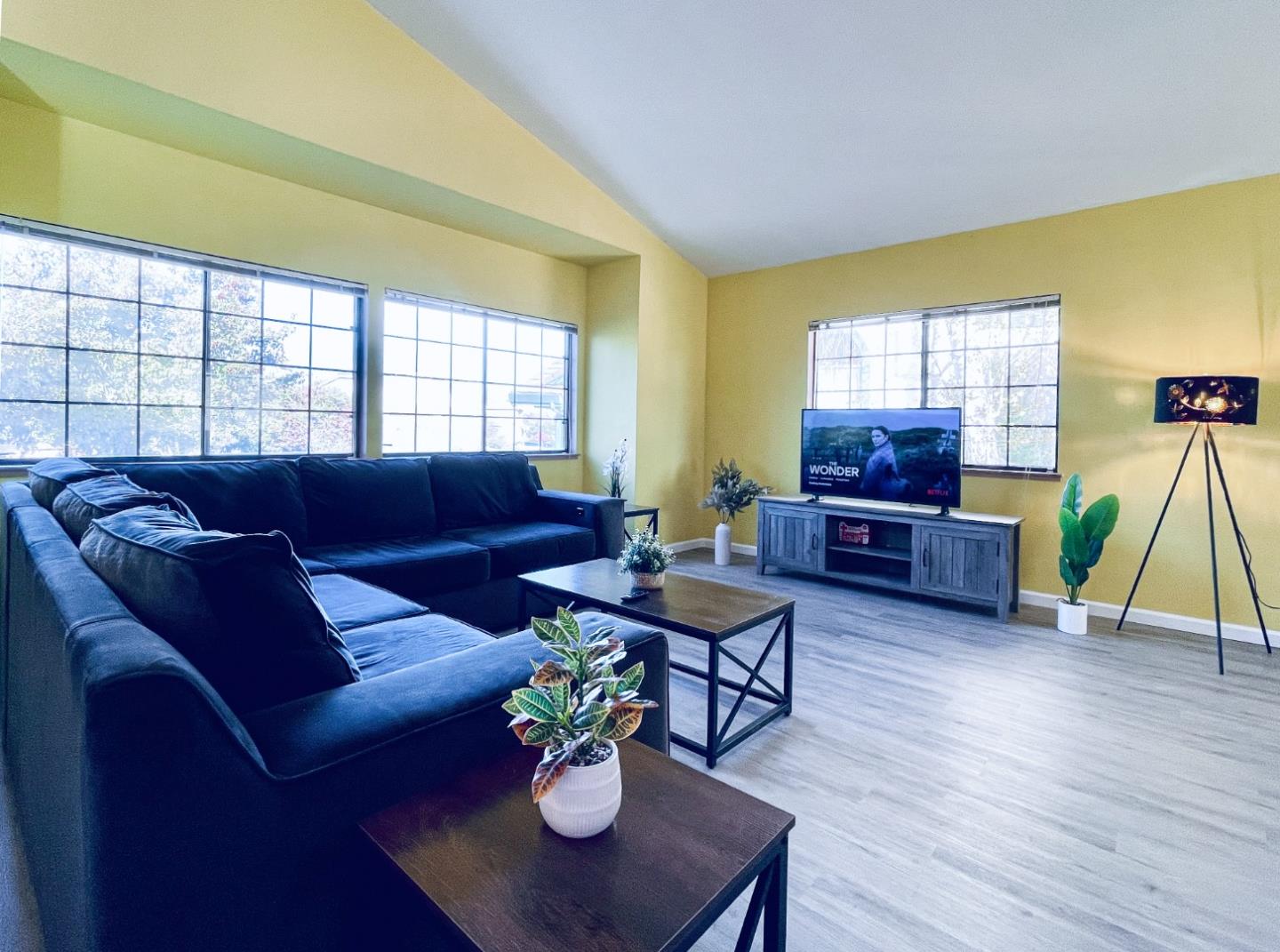 Detail Gallery Image 6 of 32 For 293 Saybrook Way, Vallejo,  CA 94591 - 4 Beds | 3 Baths