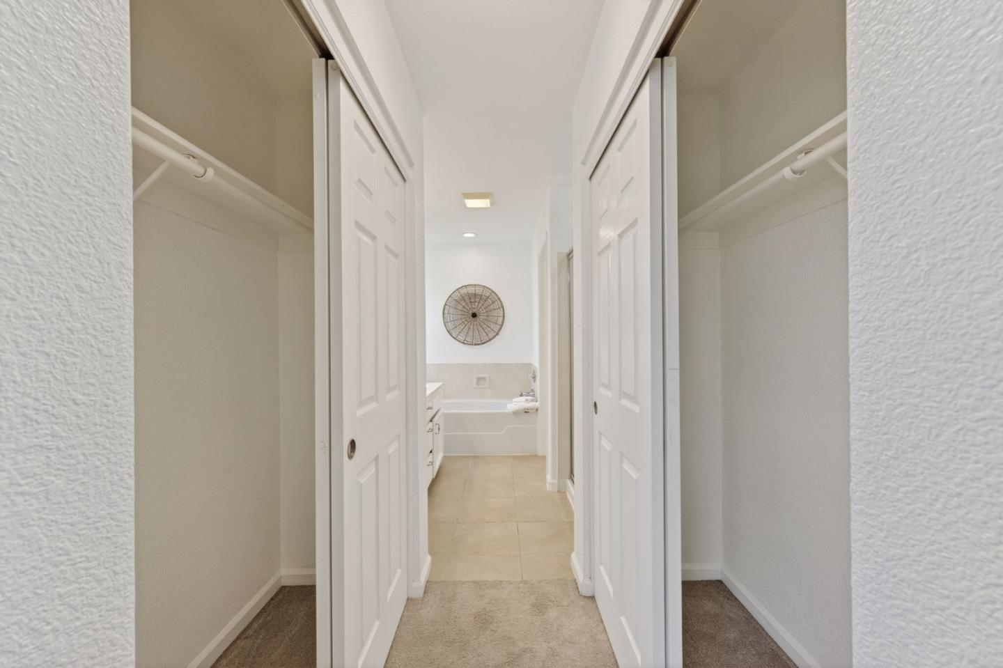 Detail Gallery Image 14 of 32 For 24988 Plum Tree St, Hayward,  CA 94544 - 3 Beds | 2/1 Baths