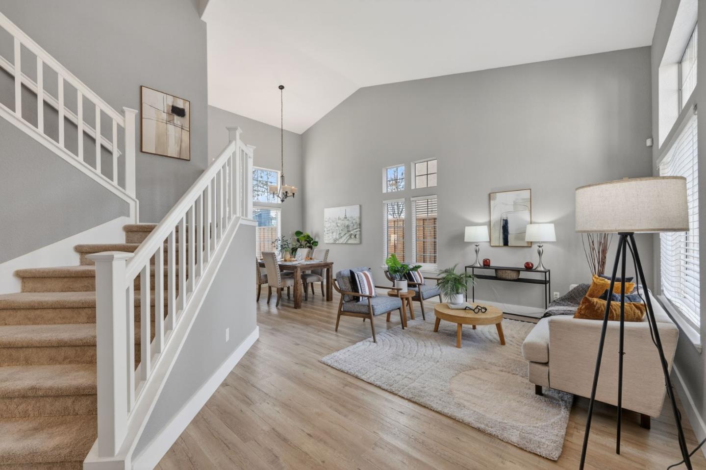 Detail Gallery Image 2 of 32 For 24988 Plum Tree St, Hayward,  CA 94544 - 3 Beds | 2/1 Baths