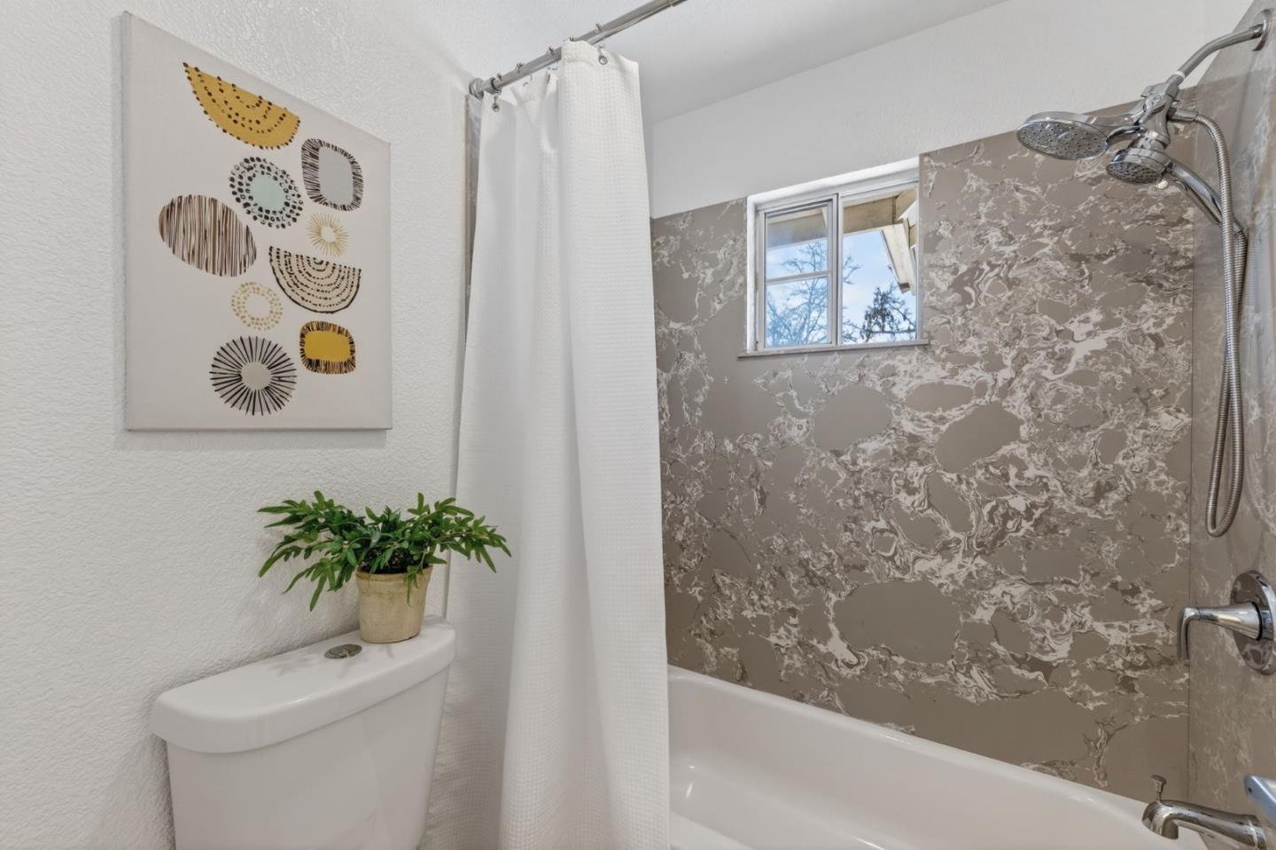 Detail Gallery Image 20 of 32 For 24988 Plum Tree St, Hayward,  CA 94544 - 3 Beds | 2/1 Baths
