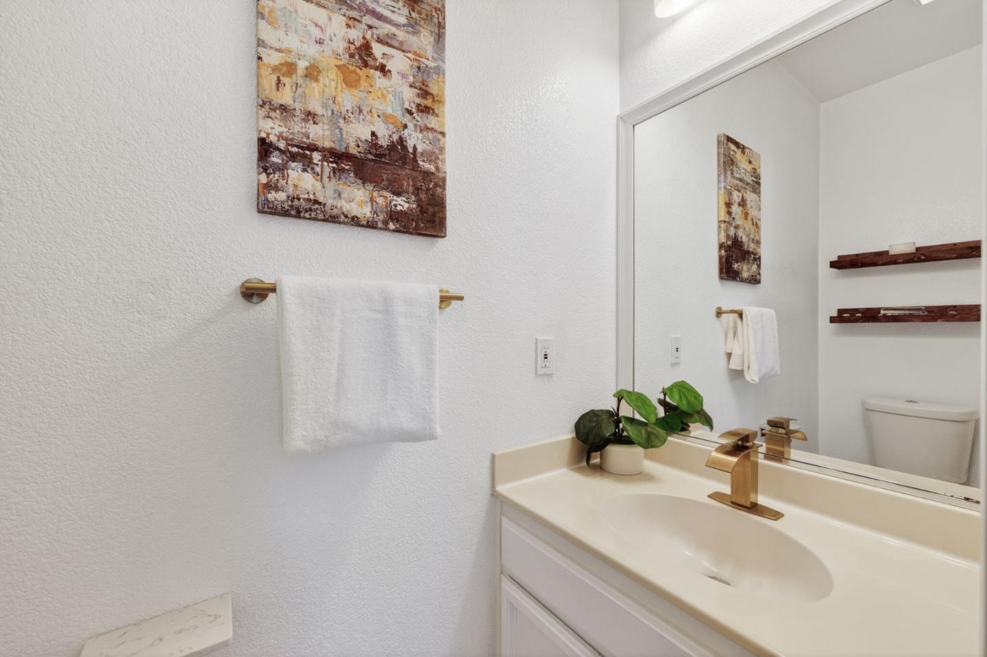 Detail Gallery Image 23 of 32 For 24988 Plum Tree St, Hayward,  CA 94544 - 3 Beds | 2/1 Baths