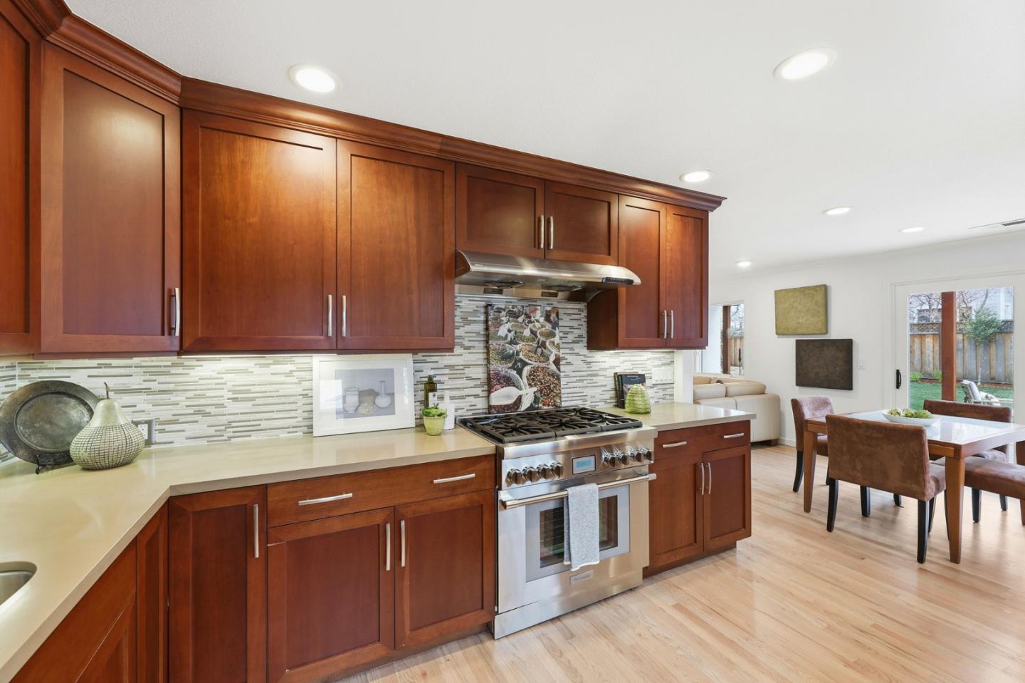 Detail Gallery Image 11 of 36 For 3330 Stockton Pl, Palo Alto,  CA 94303 - 4 Beds | 2 Baths