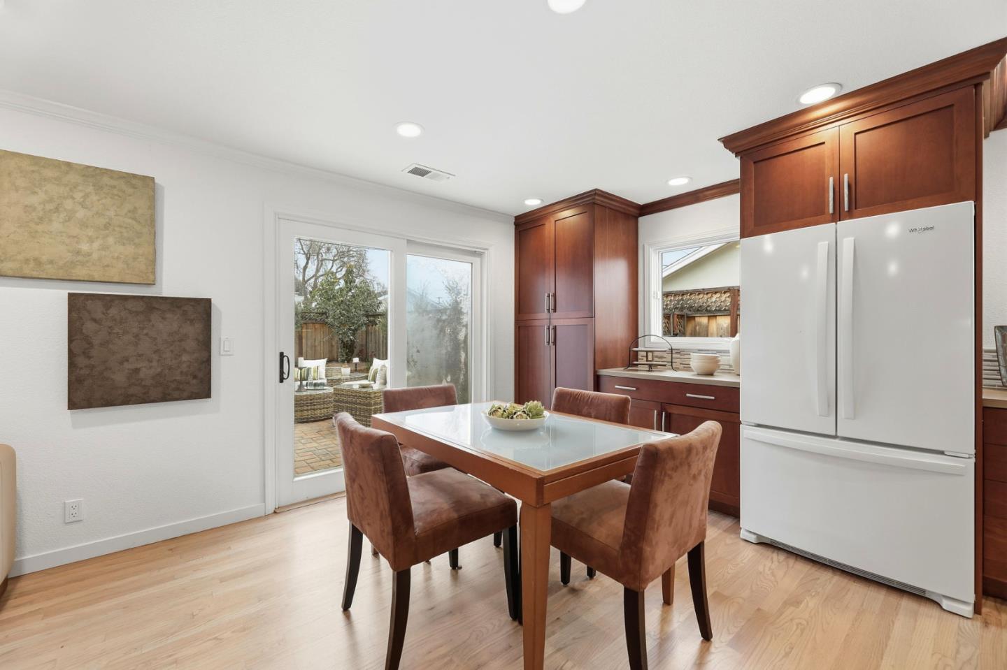 Detail Gallery Image 14 of 36 For 3330 Stockton Pl, Palo Alto,  CA 94303 - 4 Beds | 2 Baths