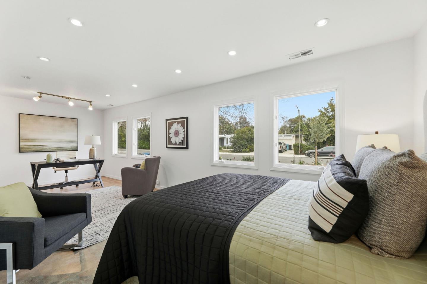 Detail Gallery Image 19 of 36 For 3330 Stockton Pl, Palo Alto,  CA 94303 - 4 Beds | 2 Baths