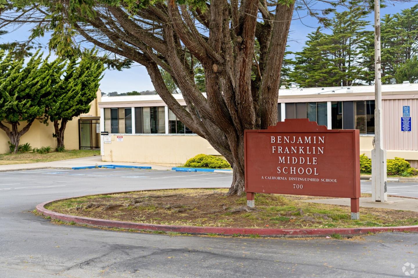 Detail Gallery Image 104 of 116 For 750 Beechwood Dr, Daly City,  CA 94015 - 4 Beds | 2 Baths