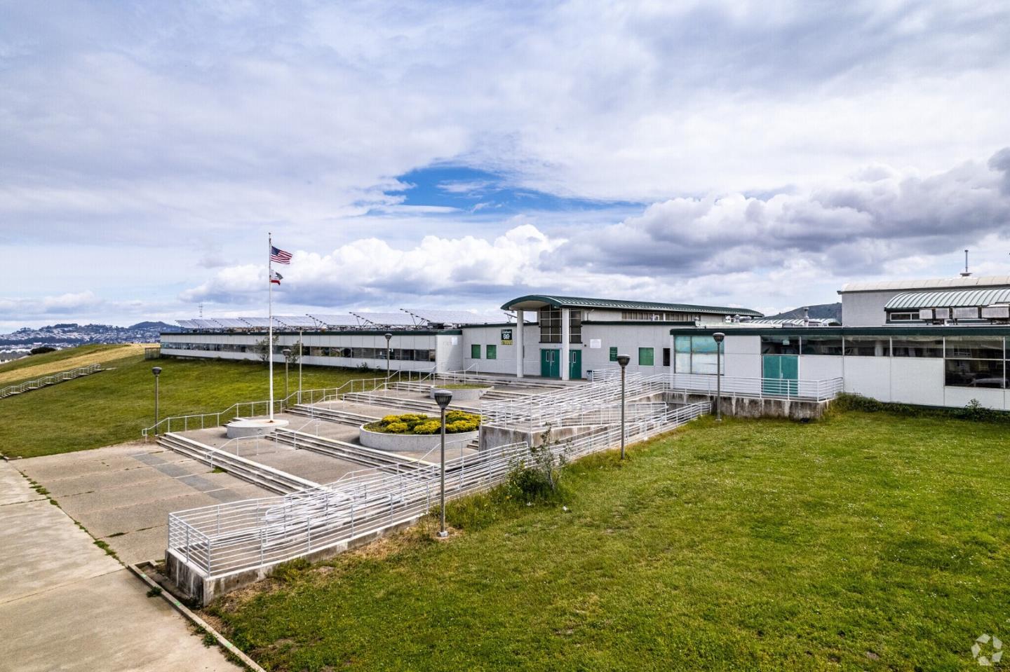 Detail Gallery Image 114 of 116 For 750 Beechwood Dr, Daly City,  CA 94015 - 4 Beds | 2 Baths