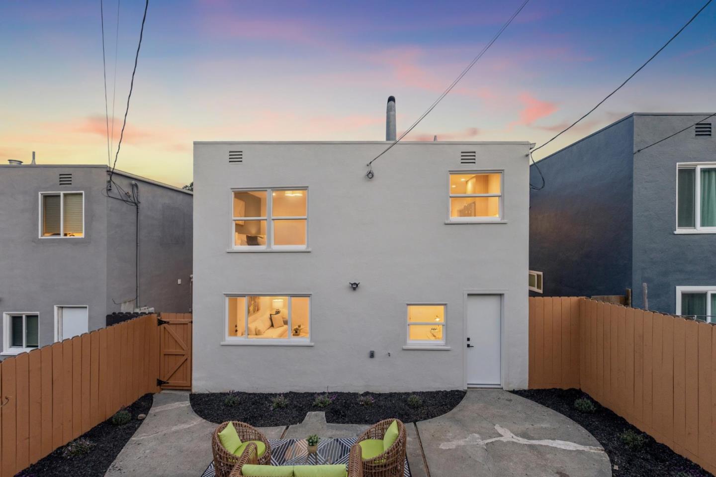 Detail Gallery Image 18 of 116 For 750 Beechwood Dr, Daly City,  CA 94015 - 4 Beds | 2 Baths