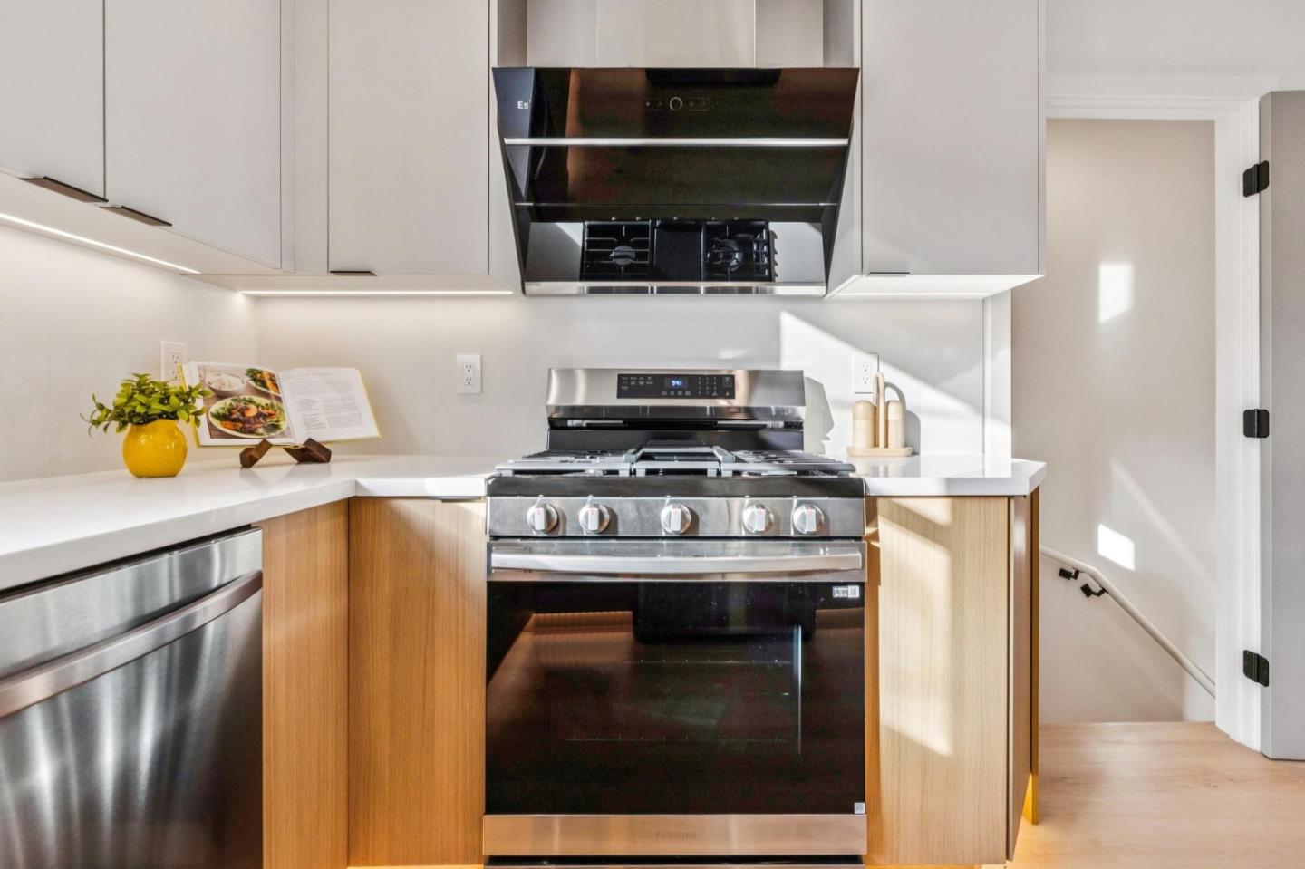 Detail Gallery Image 55 of 116 For 750 Beechwood Dr, Daly City,  CA 94015 - 4 Beds | 2 Baths