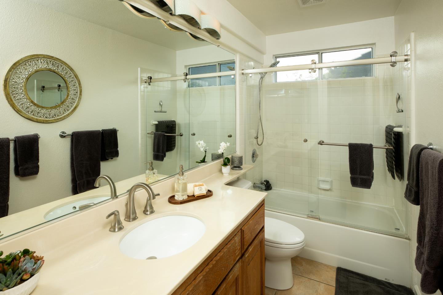 Detail Gallery Image 20 of 28 For 156 Zinfandel Cir, Scotts Valley,  CA 95066 - 3 Beds | 2 Baths