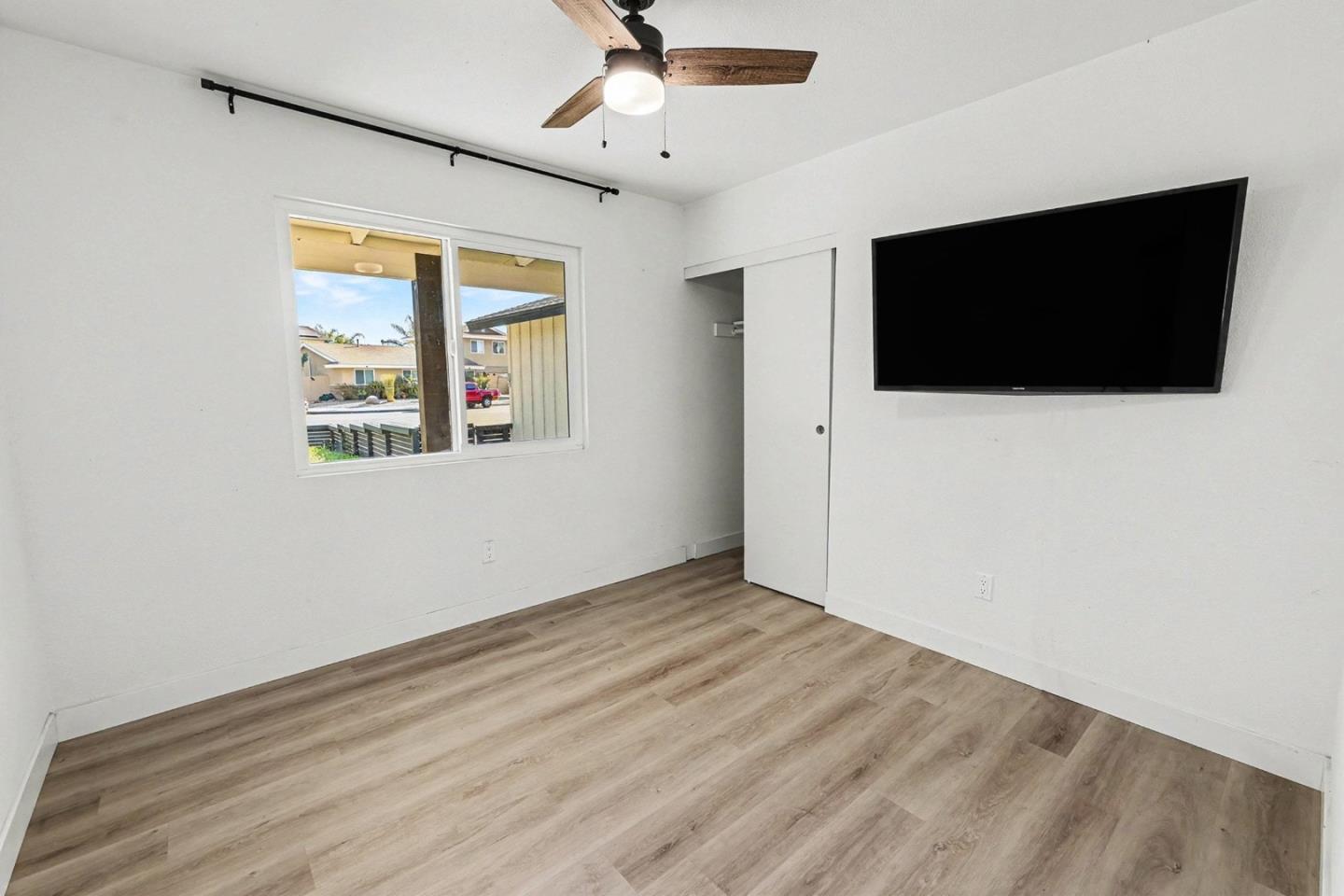 Detail Gallery Image 11 of 15 For 201 Dorothy Ct, Escondido,  CA 92027 - 4 Beds | 2 Baths