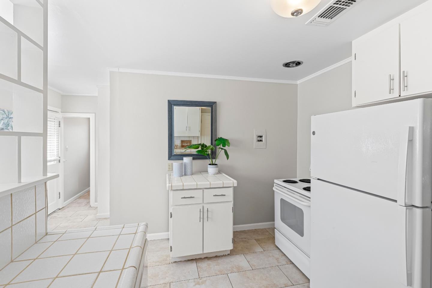 Detail Gallery Image 16 of 38 For 1281 San Juan Ave, San Jose,  CA 95110 - 2 Beds | 1/1 Baths