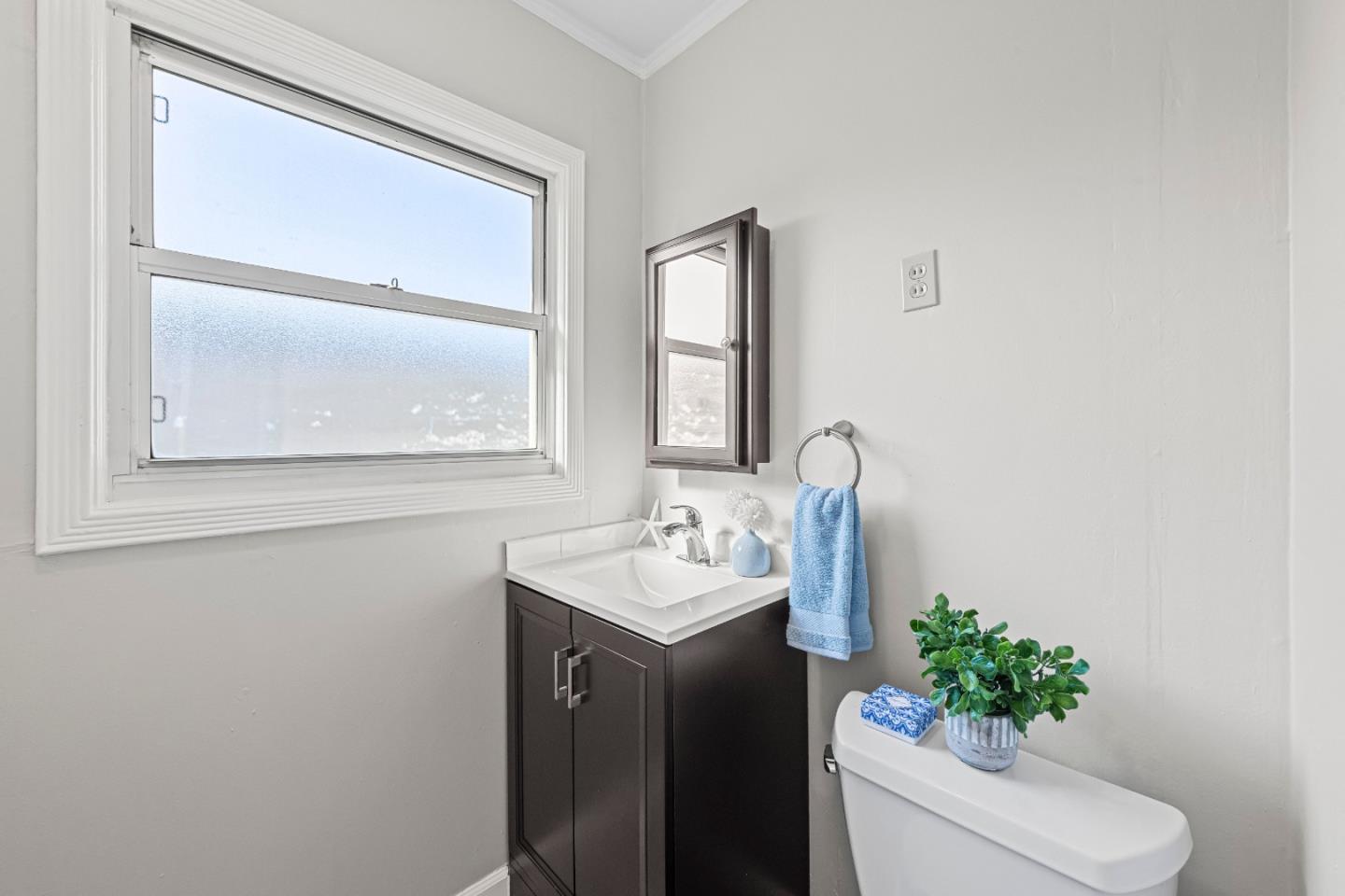 Detail Gallery Image 20 of 38 For 1281 San Juan Ave, San Jose,  CA 95110 - 2 Beds | 1/1 Baths