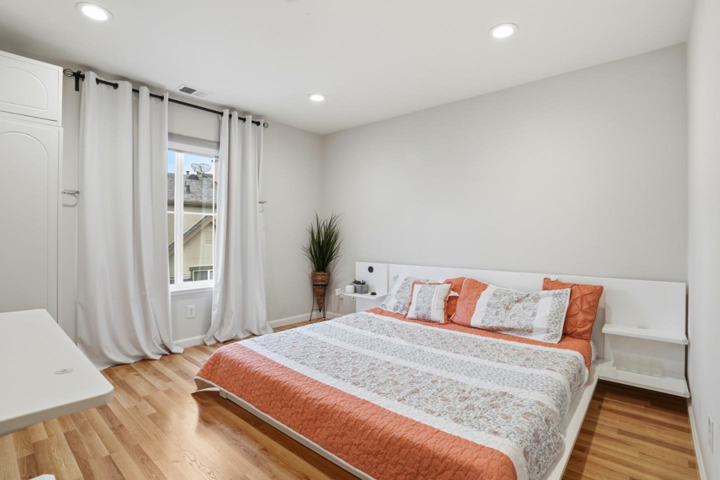 Photo #22: ML82032944 Listing: Photo #22