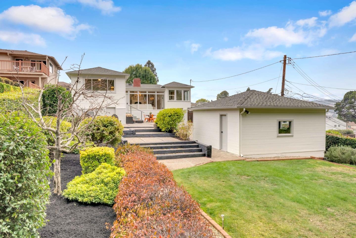 Detail Gallery Image 24 of 34 For 3909 Leona St, San Mateo,  CA 94403 - 3 Beds | 2 Baths