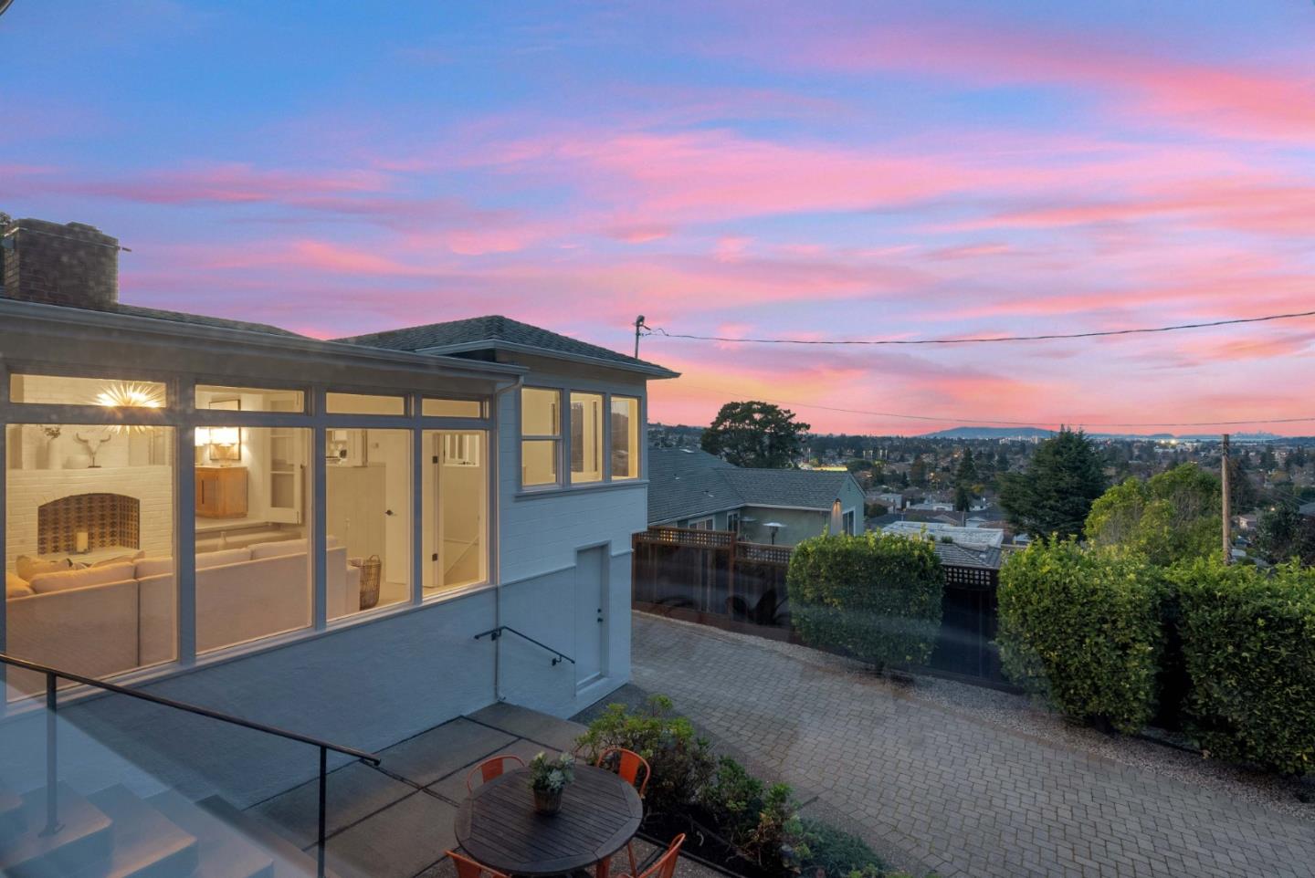 Detail Gallery Image 27 of 34 For 3909 Leona St, San Mateo,  CA 94403 - 3 Beds | 2 Baths