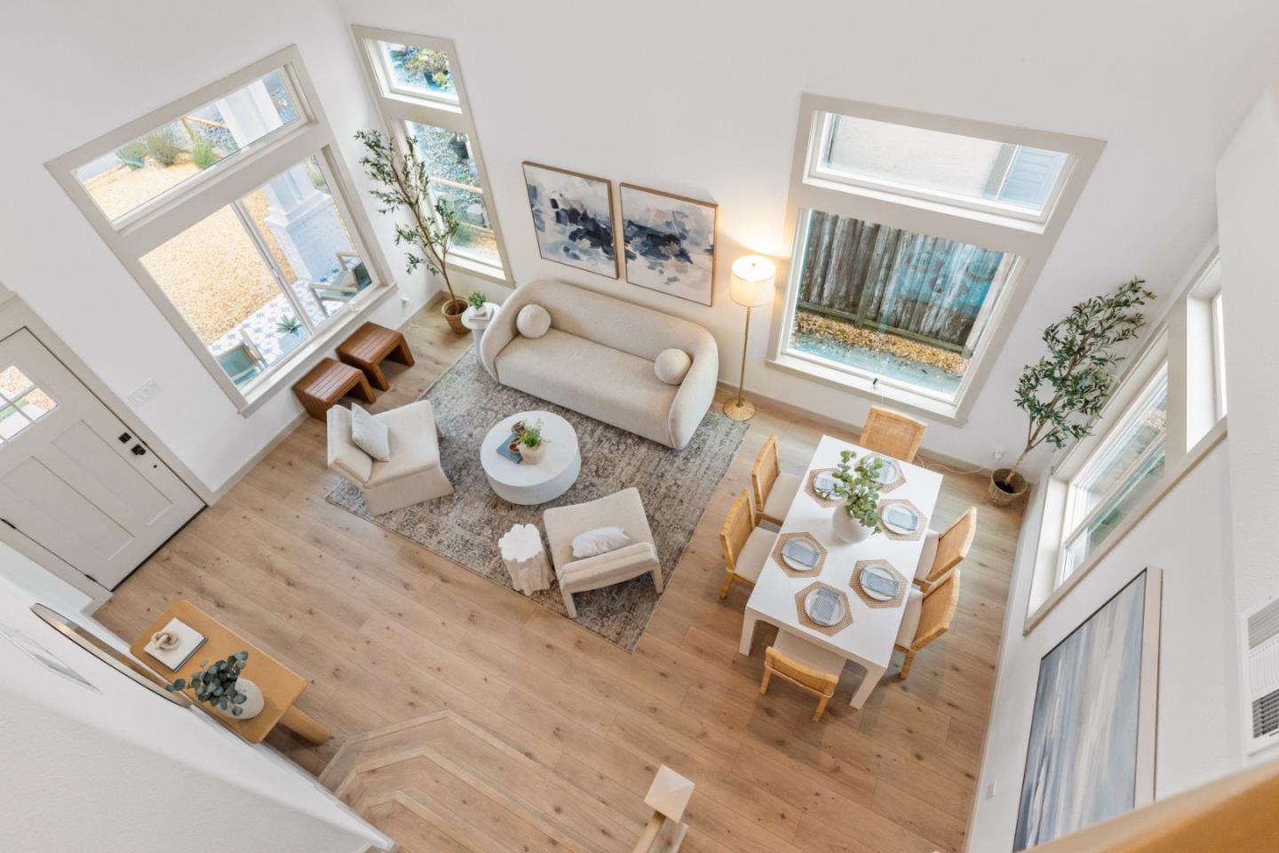 Detail Gallery Image 10 of 56 For 26 Driftwood Ct, Pacifica,  CA 94044 - 4 Beds | 2/1 Baths