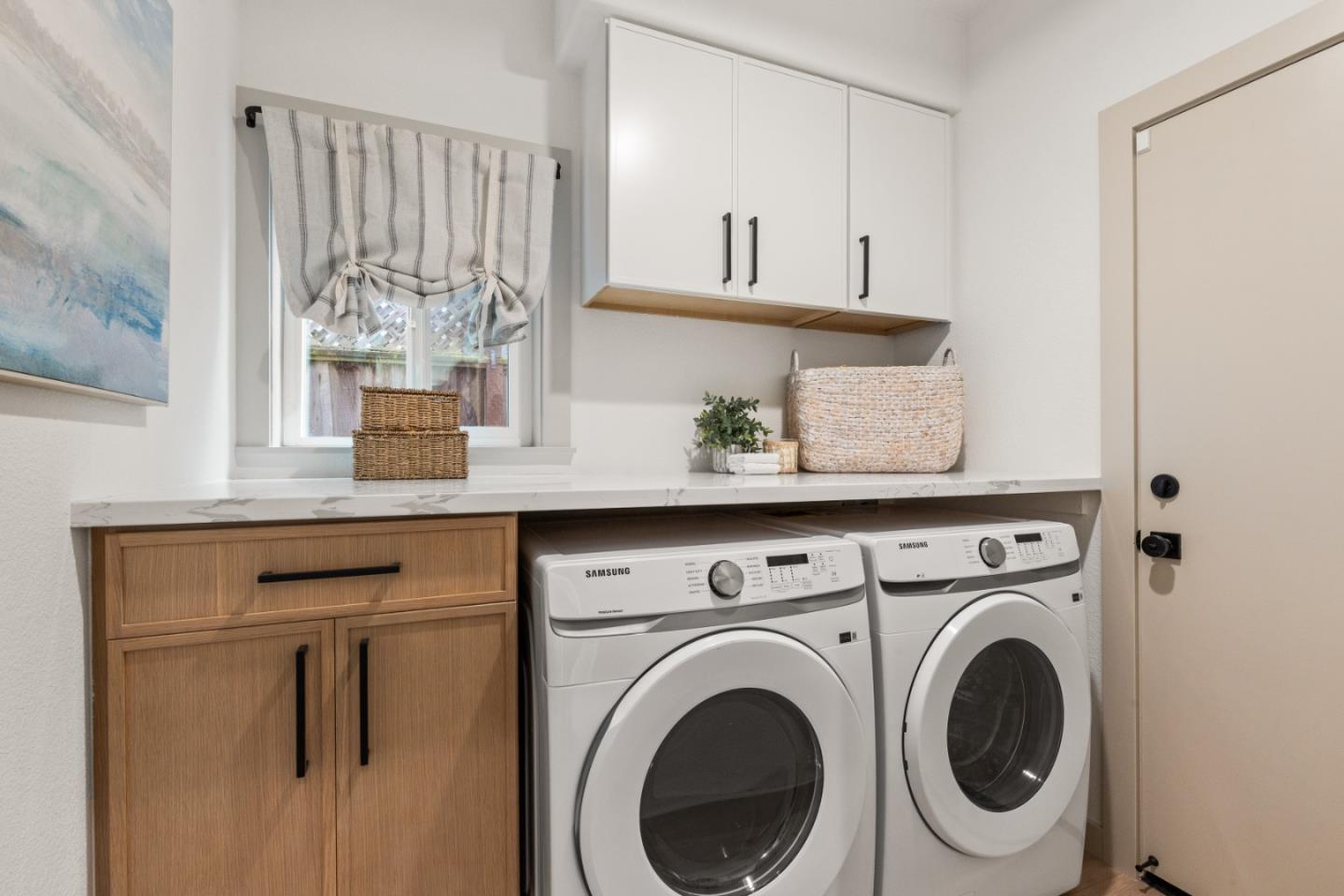 Detail Gallery Image 24 of 56 For 26 Driftwood Ct, Pacifica,  CA 94044 - 4 Beds | 2/1 Baths