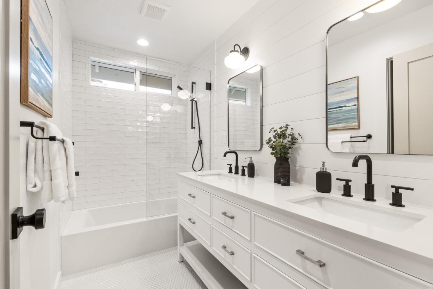 Detail Gallery Image 37 of 56 For 26 Driftwood Ct, Pacifica,  CA 94044 - 4 Beds | 2/1 Baths