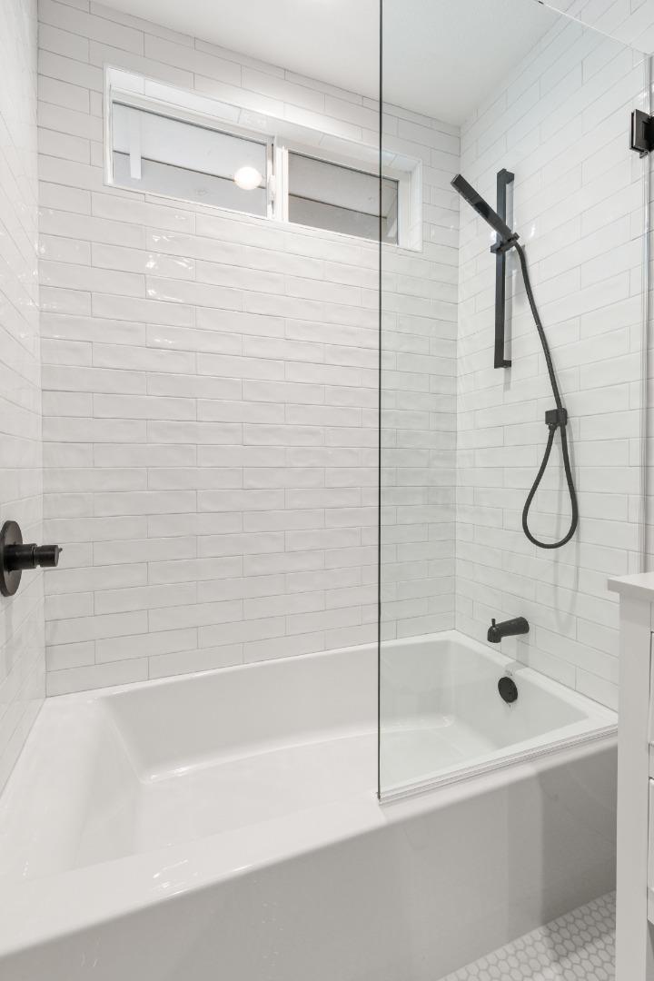 Detail Gallery Image 38 of 56 For 26 Driftwood Ct, Pacifica,  CA 94044 - 4 Beds | 2/1 Baths