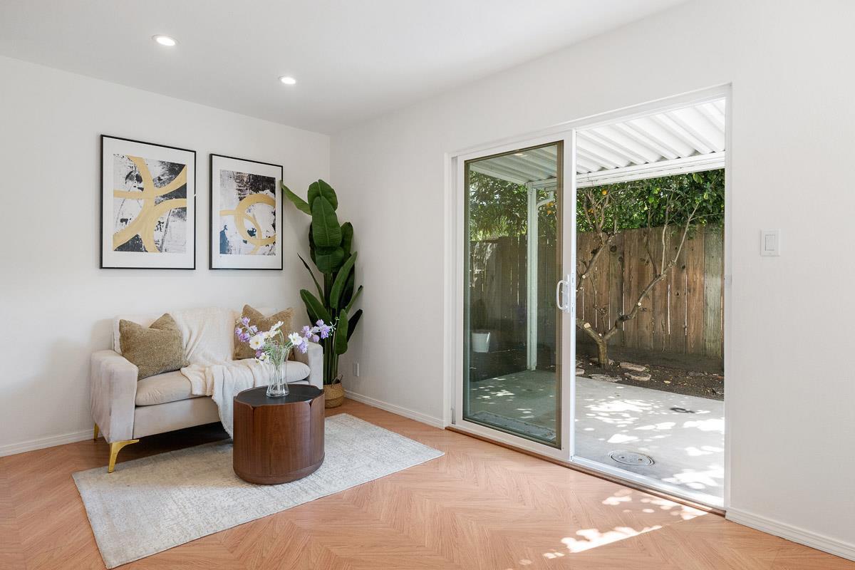 Detail Gallery Image 24 of 26 For 1111 Laguna, Burlingame,  CA 94010 - 6 Beds | 4 Baths