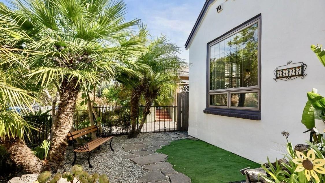 Detail Gallery Image 3 of 5 For 1111 Laguna, Burlingame,  CA 94010 - 6 Beds | 4 Baths