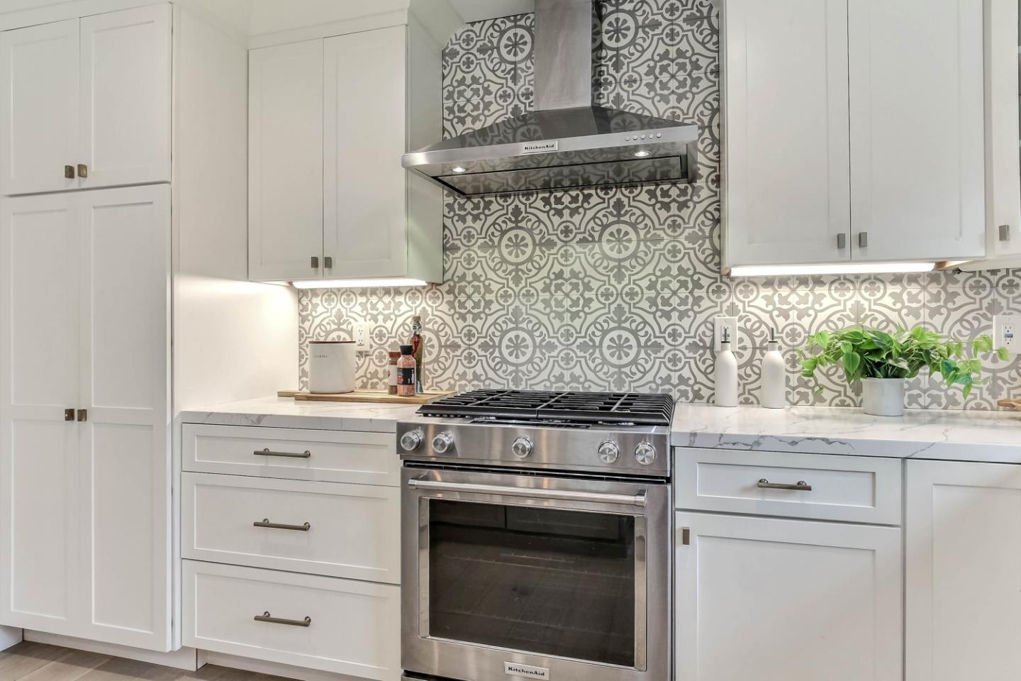 Detail Gallery Image 7 of 22 For 5065 Kingston Way, San Jose,  CA 95130 - 3 Beds | 2 Baths