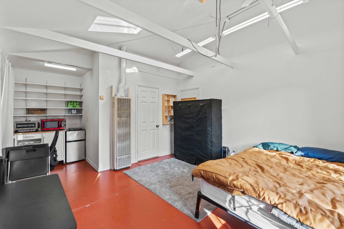 Detail Gallery Image 10 of 21 For 870 College Ave, Palo Alto,  CA 94306 - 1 Beds | 2 Baths