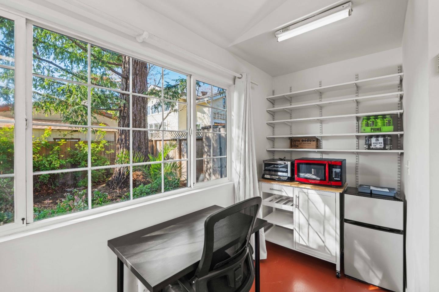 Detail Gallery Image 11 of 21 For 870 College Ave, Palo Alto,  CA 94306 - 1 Beds | 2 Baths