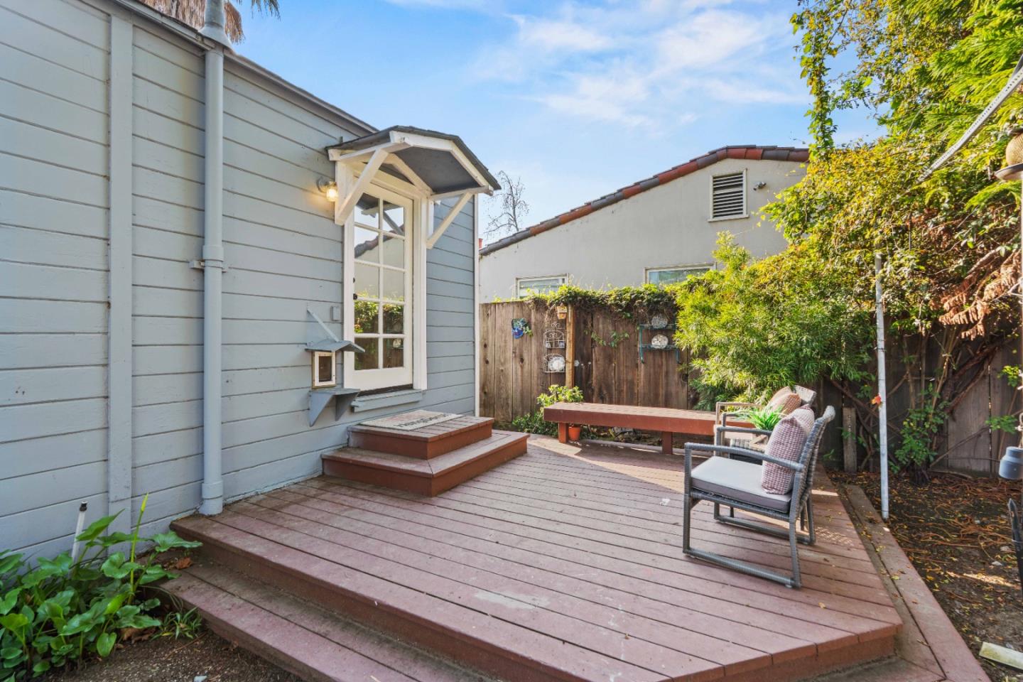 Detail Gallery Image 15 of 21 For 870 College Ave, Palo Alto,  CA 94306 - 1 Beds | 2 Baths