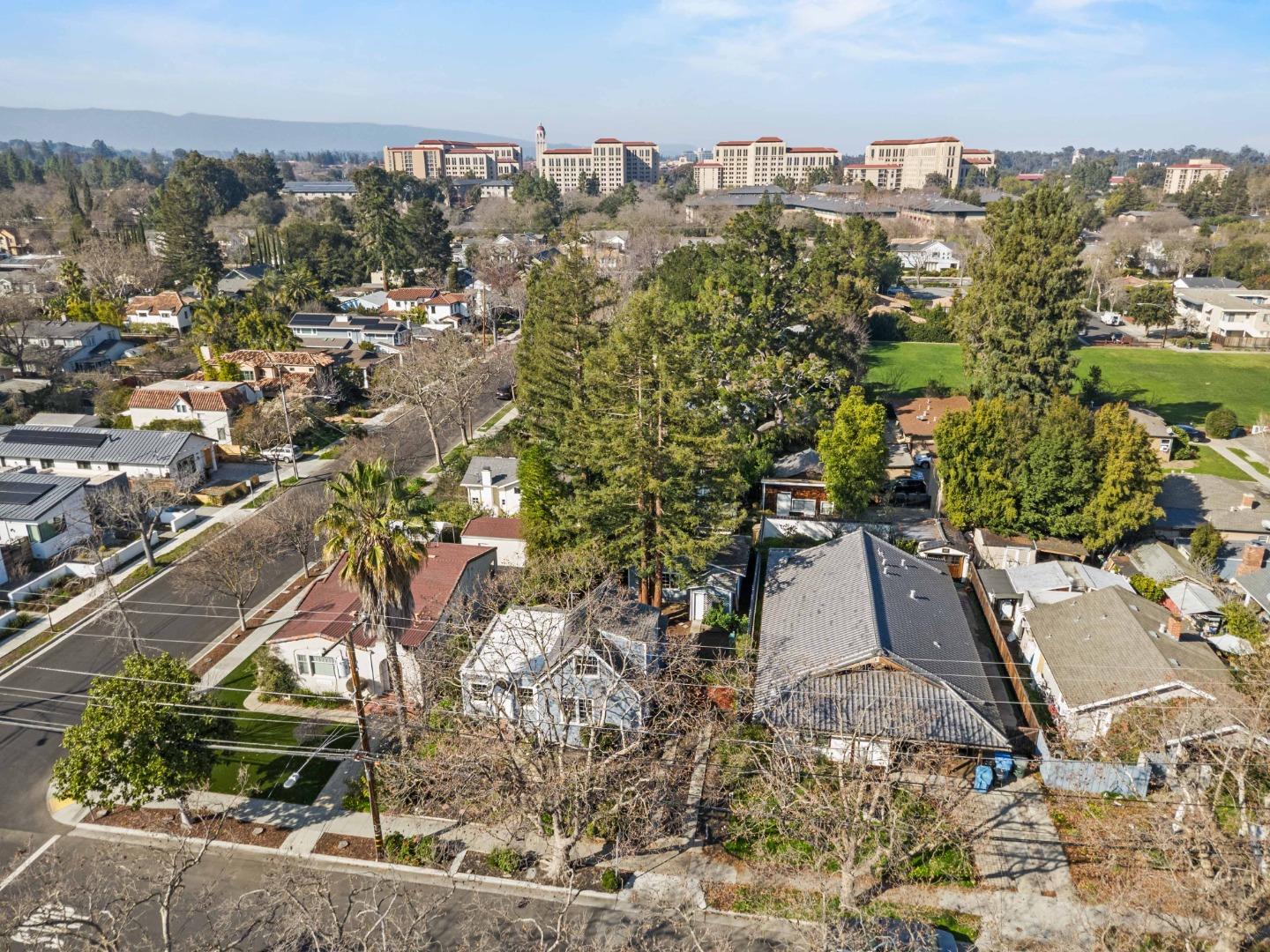 Detail Gallery Image 19 of 21 For 870 College Ave, Palo Alto,  CA 94306 - 1 Beds | 2 Baths