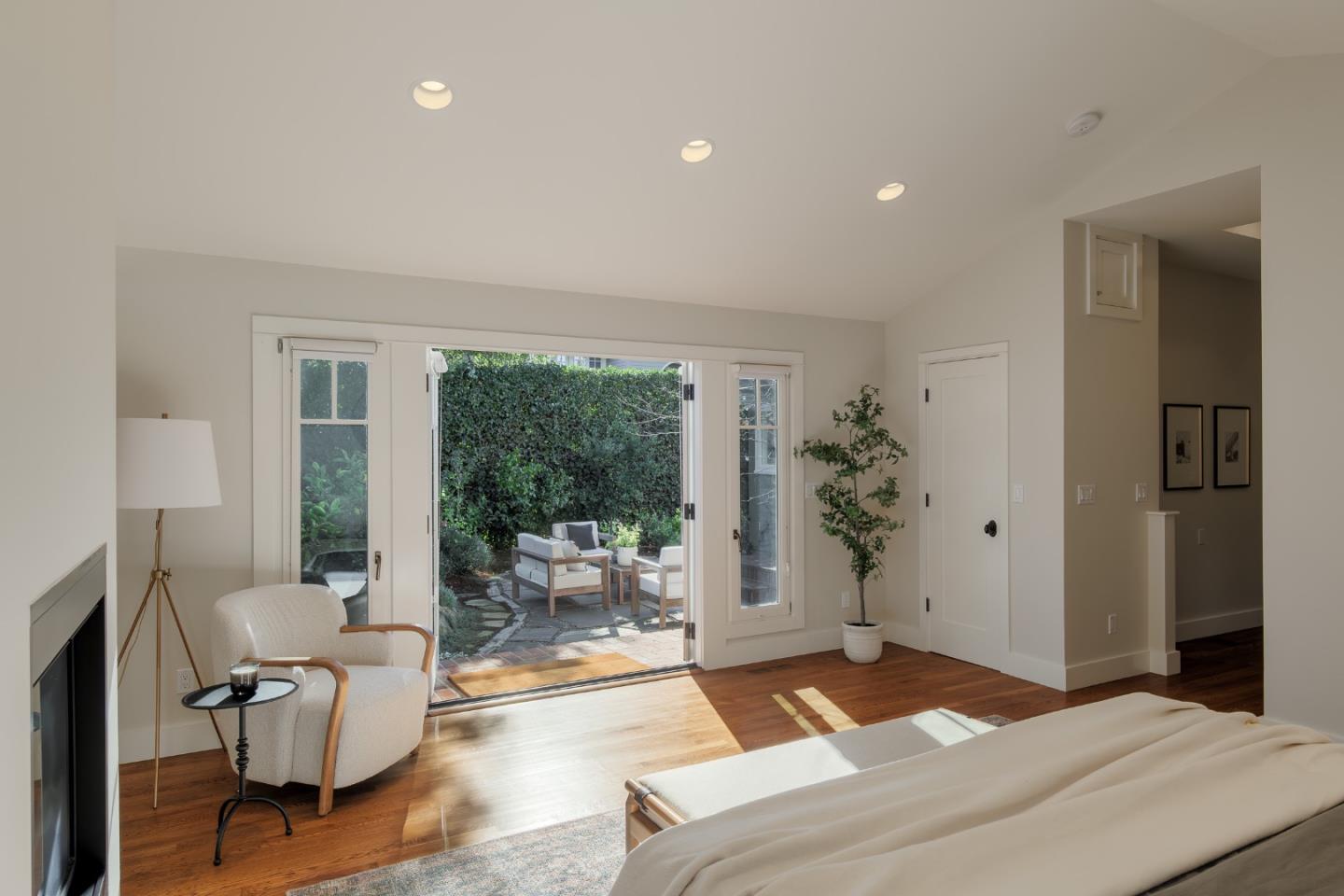 Detail Gallery Image 15 of 32 For 1341 Tasso St, Palo Alto,  CA 94301 - 4 Beds | 3 Baths