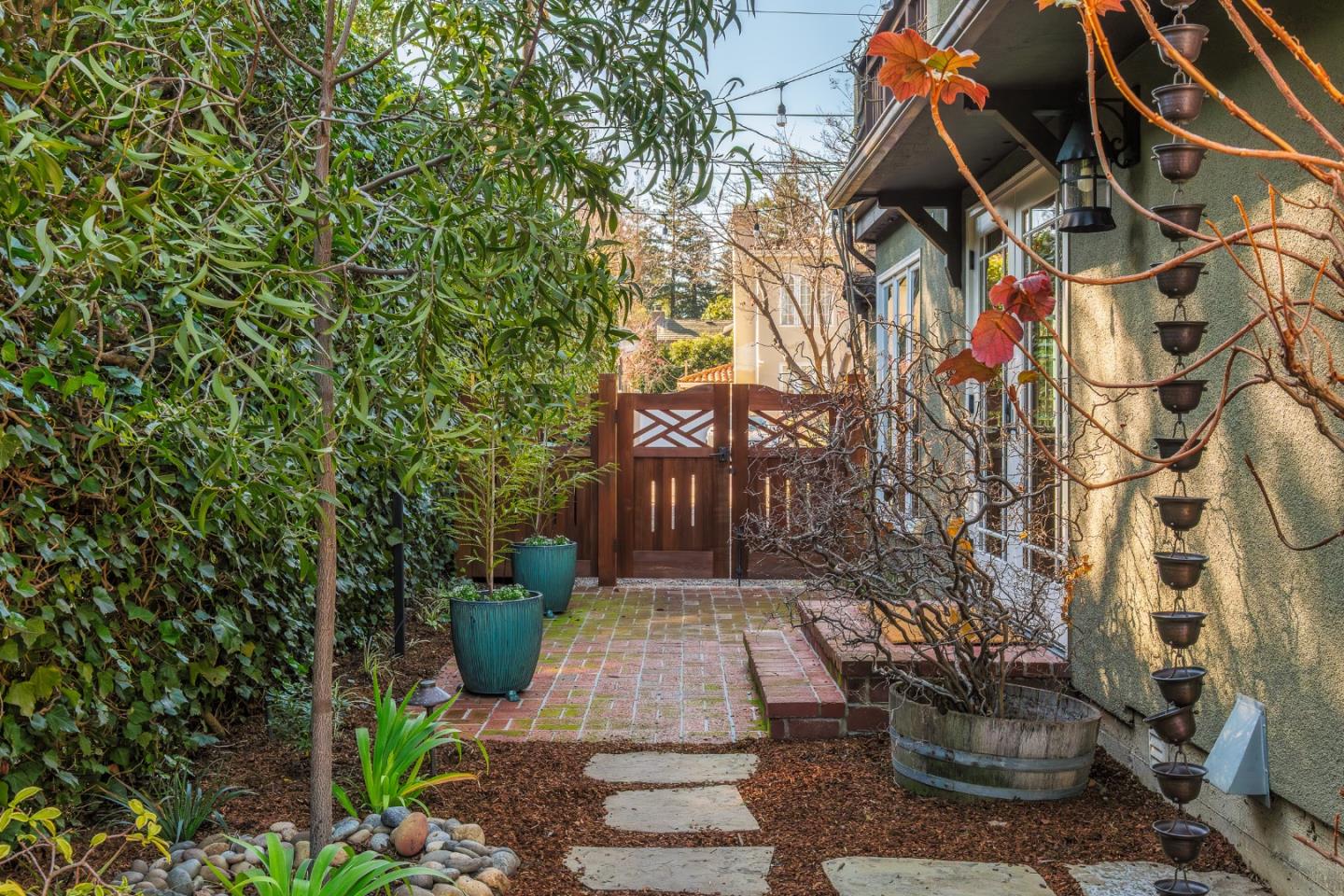 Detail Gallery Image 31 of 32 For 1341 Tasso St, Palo Alto,  CA 94301 - 4 Beds | 3 Baths