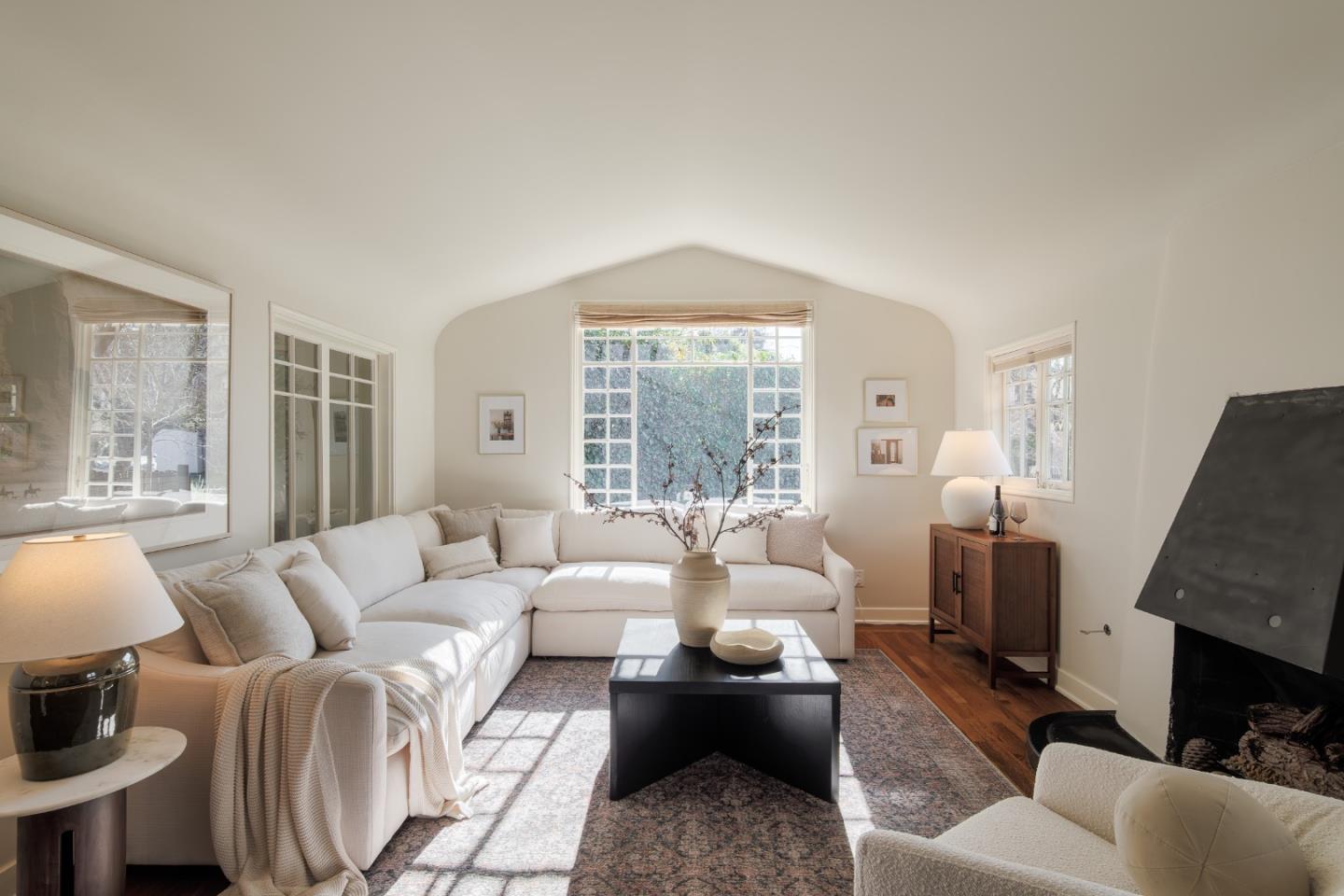 Detail Gallery Image 4 of 32 For 1341 Tasso St, Palo Alto,  CA 94301 - 4 Beds | 3 Baths