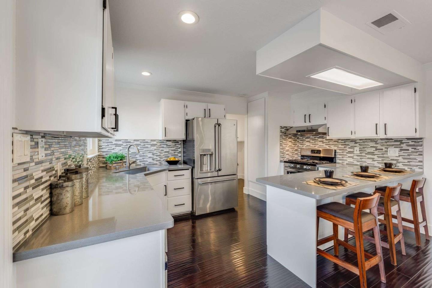 Detail Gallery Image 13 of 33 For 1539 Princeton Dr, San Jose,  CA 95118 - 3 Beds | 2 Baths