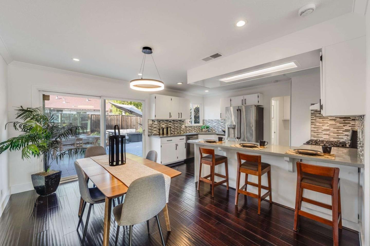 Detail Gallery Image 9 of 33 For 1539 Princeton Dr, San Jose,  CA 95118 - 3 Beds | 2 Baths