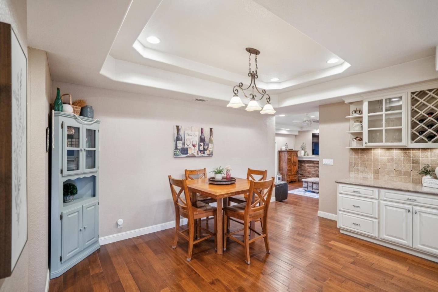 Detail Gallery Image 11 of 35 For 6204 Valley Glen Ct, San Jose,  CA 95123 - 4 Beds | 2 Baths