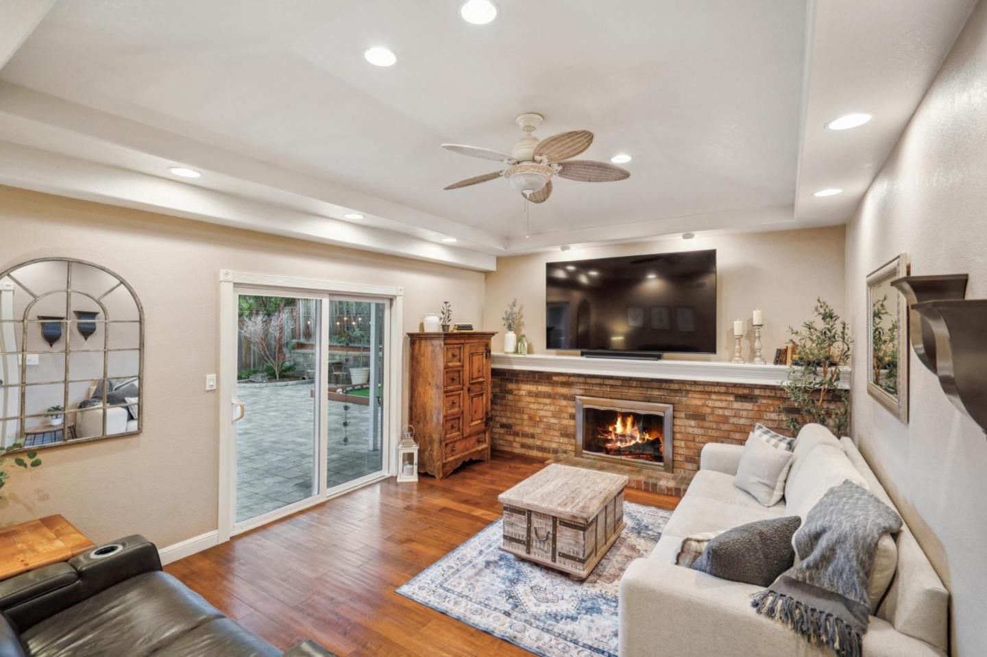 Detail Gallery Image 13 of 35 For 6204 Valley Glen Ct, San Jose,  CA 95123 - 4 Beds | 2 Baths