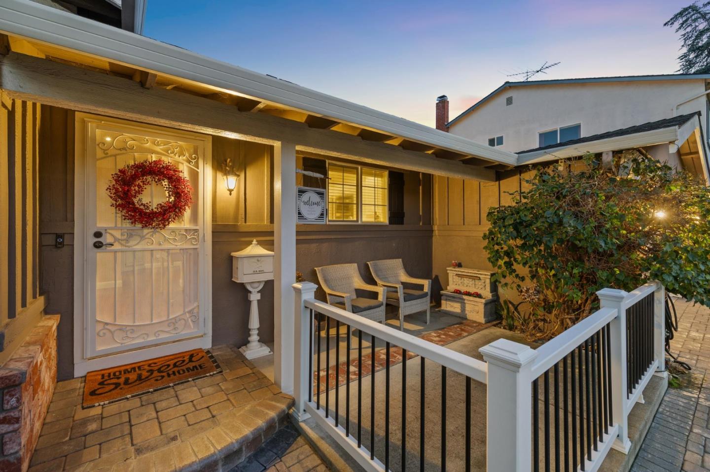 Detail Gallery Image 2 of 35 For 6204 Valley Glen Ct, San Jose,  CA 95123 - 4 Beds | 2 Baths