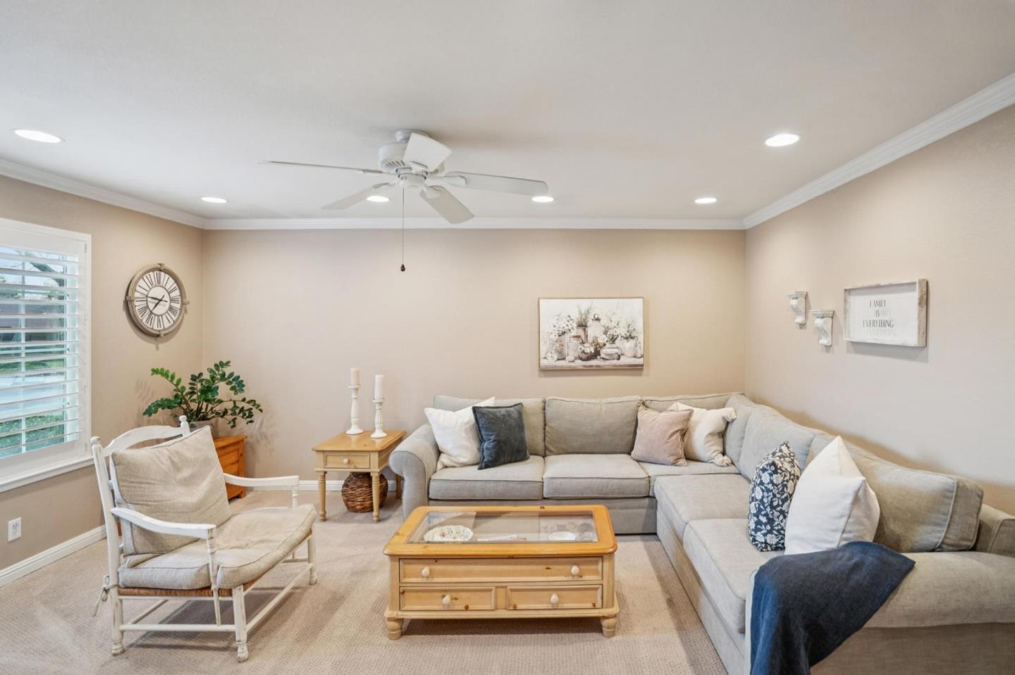 Detail Gallery Image 4 of 35 For 6204 Valley Glen Ct, San Jose,  CA 95123 - 4 Beds | 2 Baths