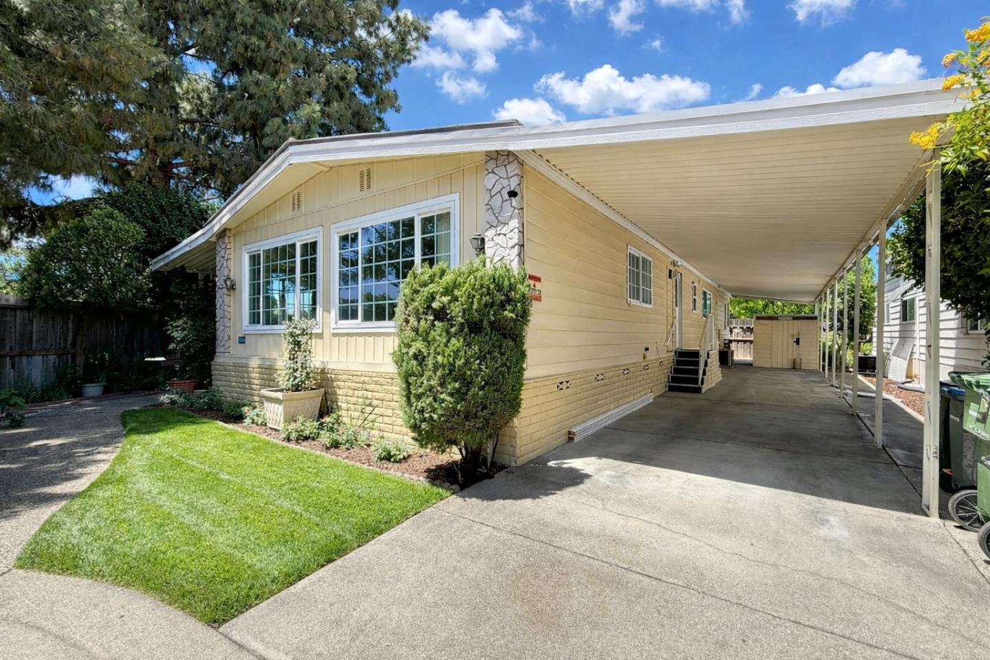 Front Image Thumbnail for ML82032961