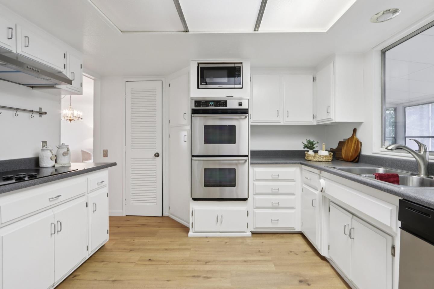 Detail Gallery Image 16 of 39 For 160 a Quail Hollow Dr 160a,  San Jose,  CA 95128 - 2 Beds | 2 Baths