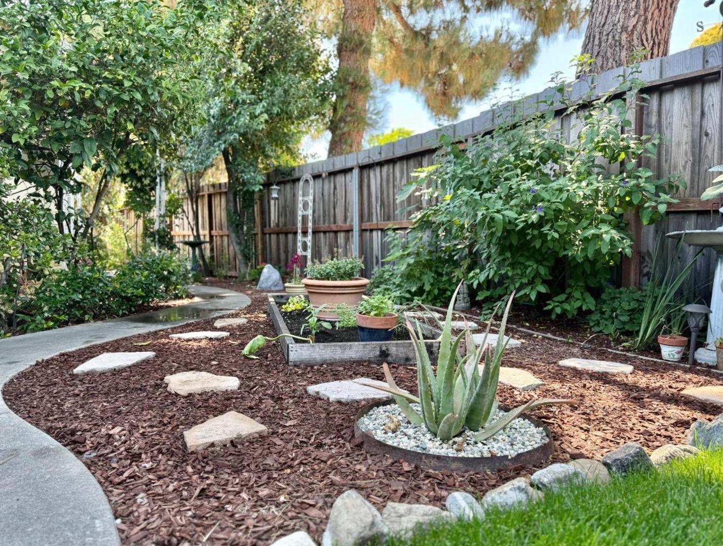 Detail Gallery Image 35 of 39 For 160 a Quail Hollow Dr 160a,  San Jose,  CA 95128 - 2 Beds | 2 Baths