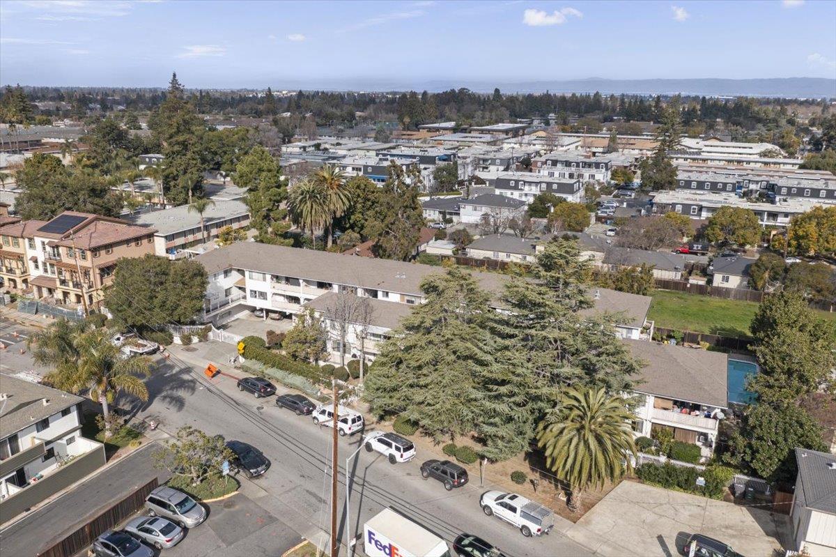 Detail Gallery Image 3 of 12 For 1920 Latham St, Mountain View,  CA 94040 - – Beds | – Baths