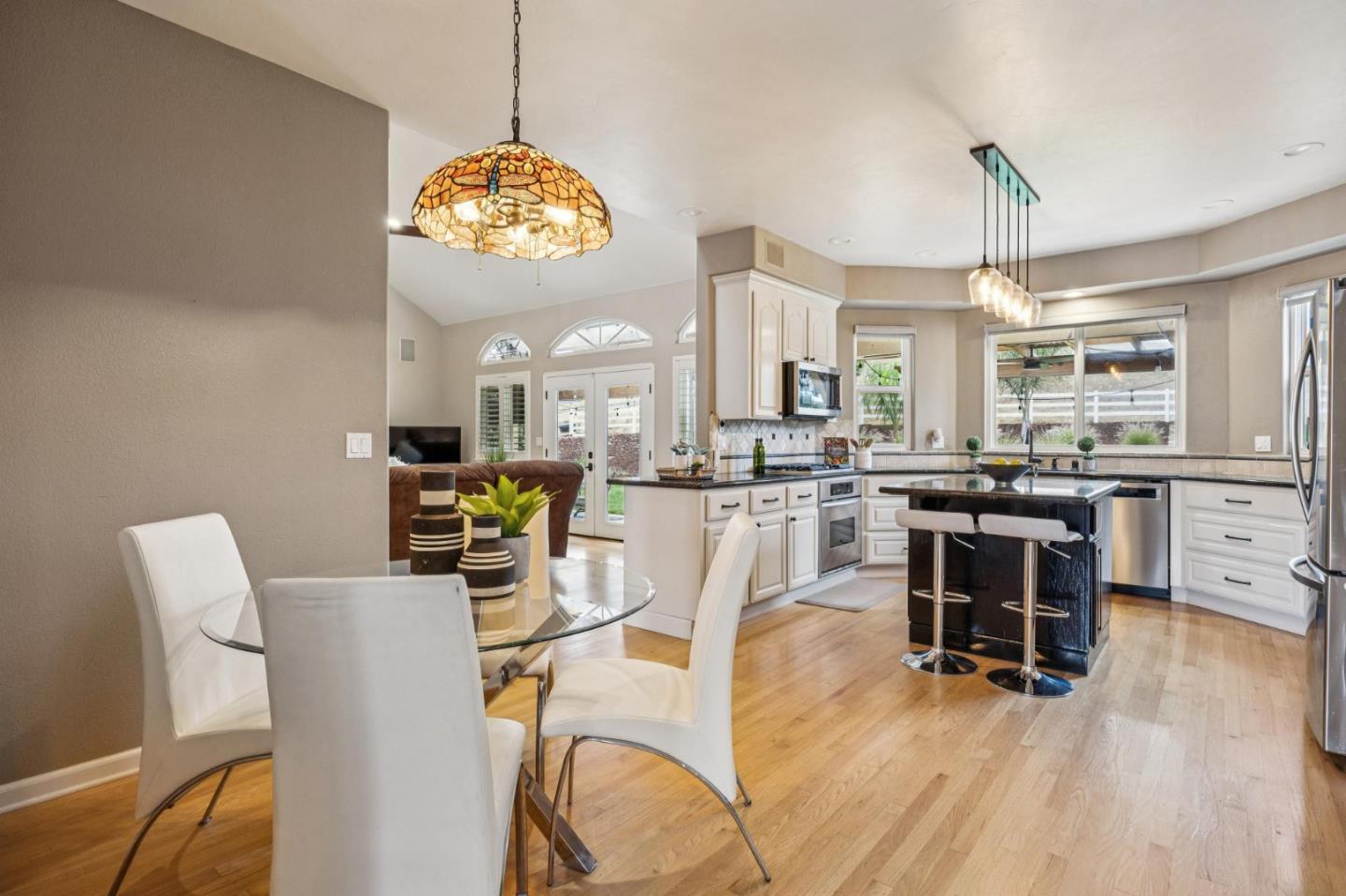 Detail Gallery Image 21 of 47 For 7000 Diablo Hills Rd, Tres Pinos,  CA 95075 - 5 Beds | 3 Baths