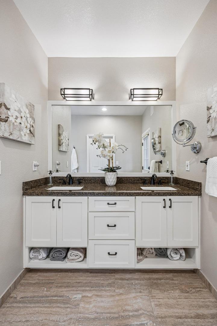 Detail Gallery Image 26 of 47 For 7000 Diablo Hills Rd, Tres Pinos,  CA 95075 - 5 Beds | 3 Baths