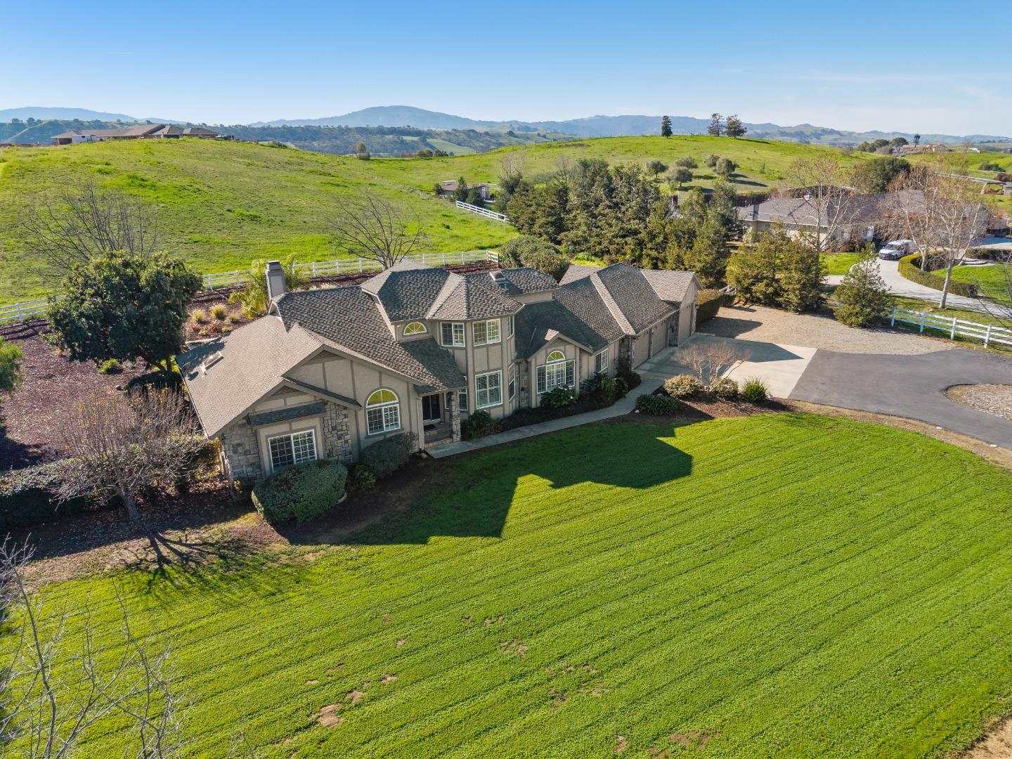 Detail Gallery Image 46 of 47 For 7000 Diablo Hills Rd, Tres Pinos,  CA 95075 - 5 Beds | 3 Baths