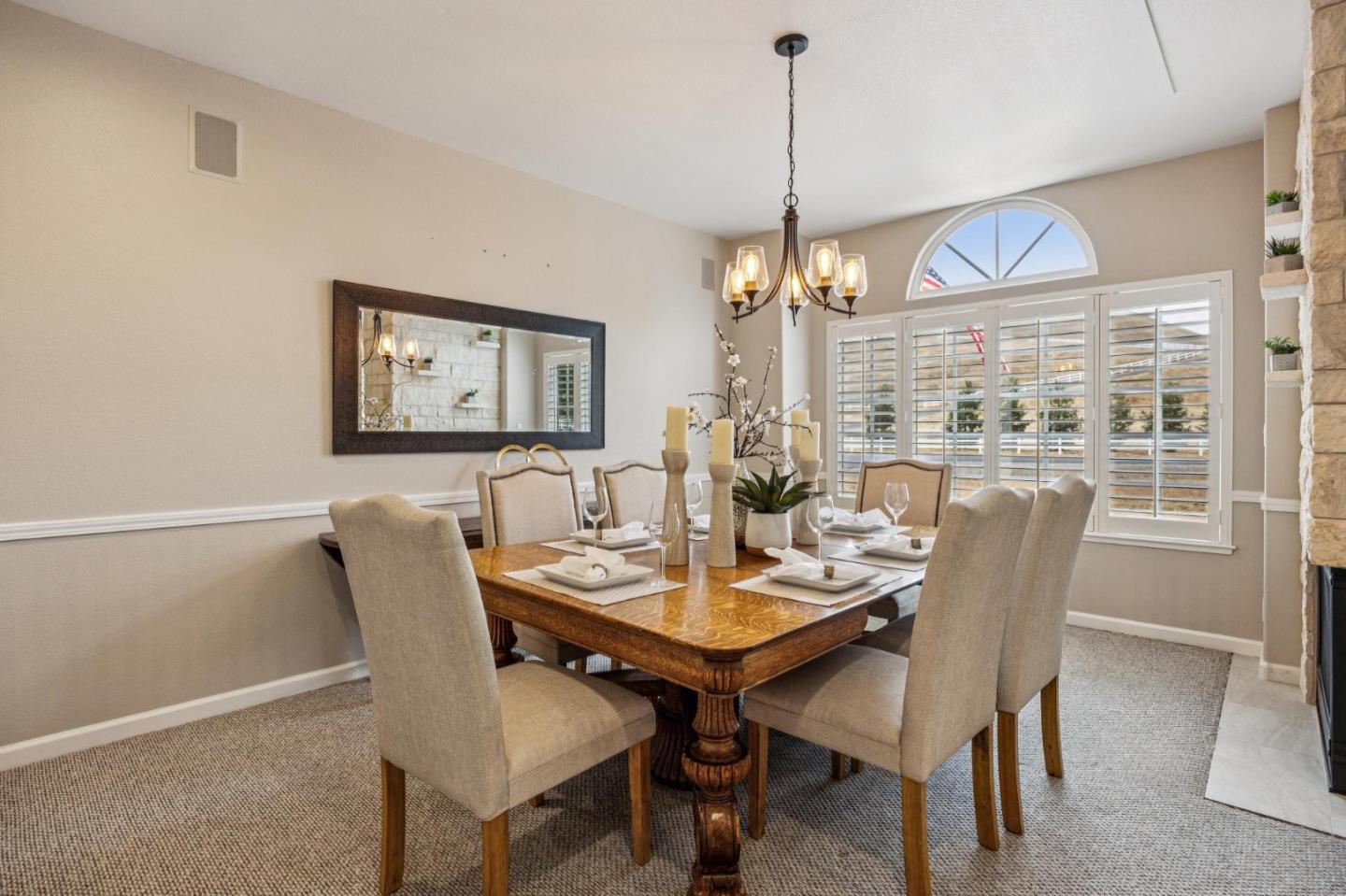 Detail Gallery Image 7 of 47 For 7000 Diablo Hills Rd, Tres Pinos,  CA 95075 - 5 Beds | 3 Baths