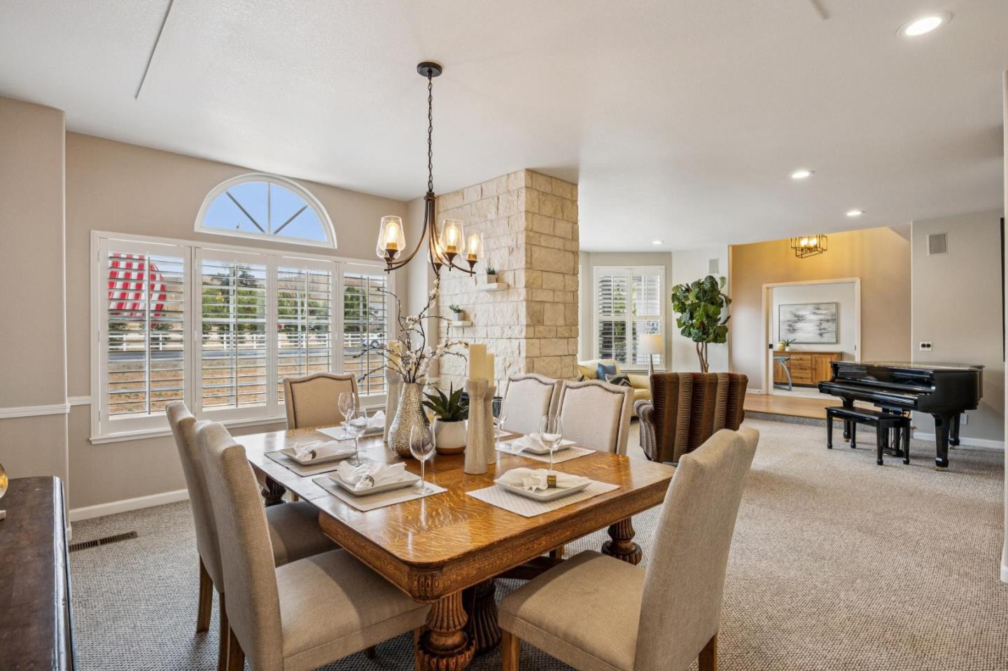 Detail Gallery Image 9 of 47 For 7000 Diablo Hills Rd, Tres Pinos,  CA 95075 - 5 Beds | 3 Baths