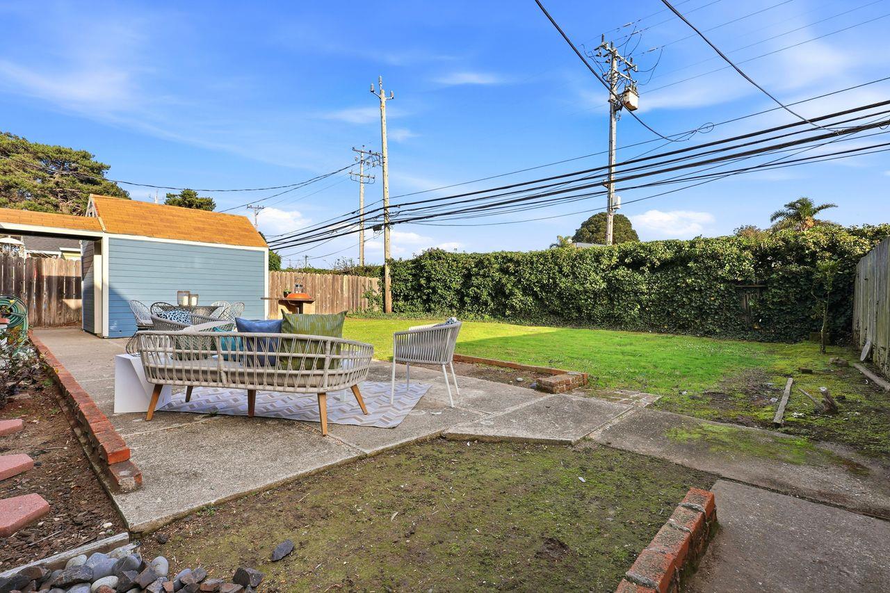 Detail Gallery Image 31 of 42 For 129 Francisco Dr, South San Francisco,  CA 94080 - 4 Beds | 2 Baths